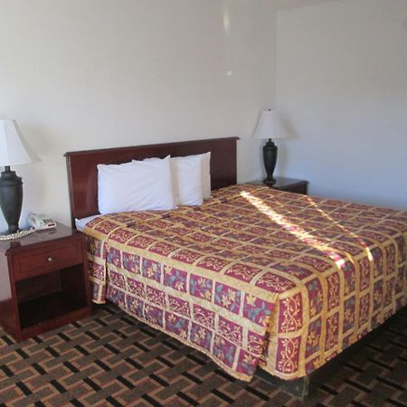 Budget Inn Кокоа Экстерьер фото