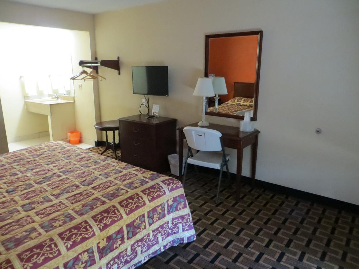 Budget Inn Кокоа Экстерьер фото